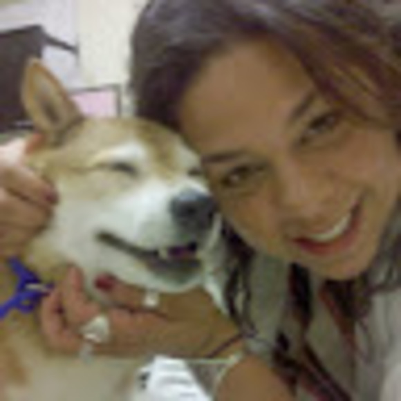 Meet your Posher, Alyssa - Picture 1 of 1